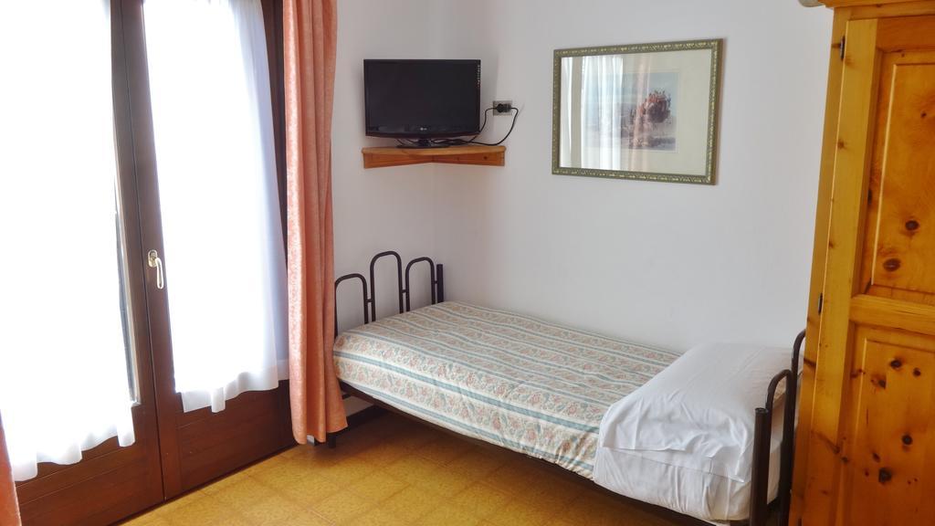 Hotel Piccolo Mondo بورمْيو المظهر الخارجي الصورة