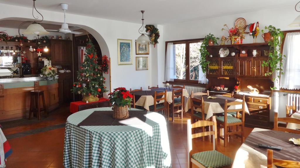 Hotel Piccolo Mondo بورمْيو المظهر الخارجي الصورة